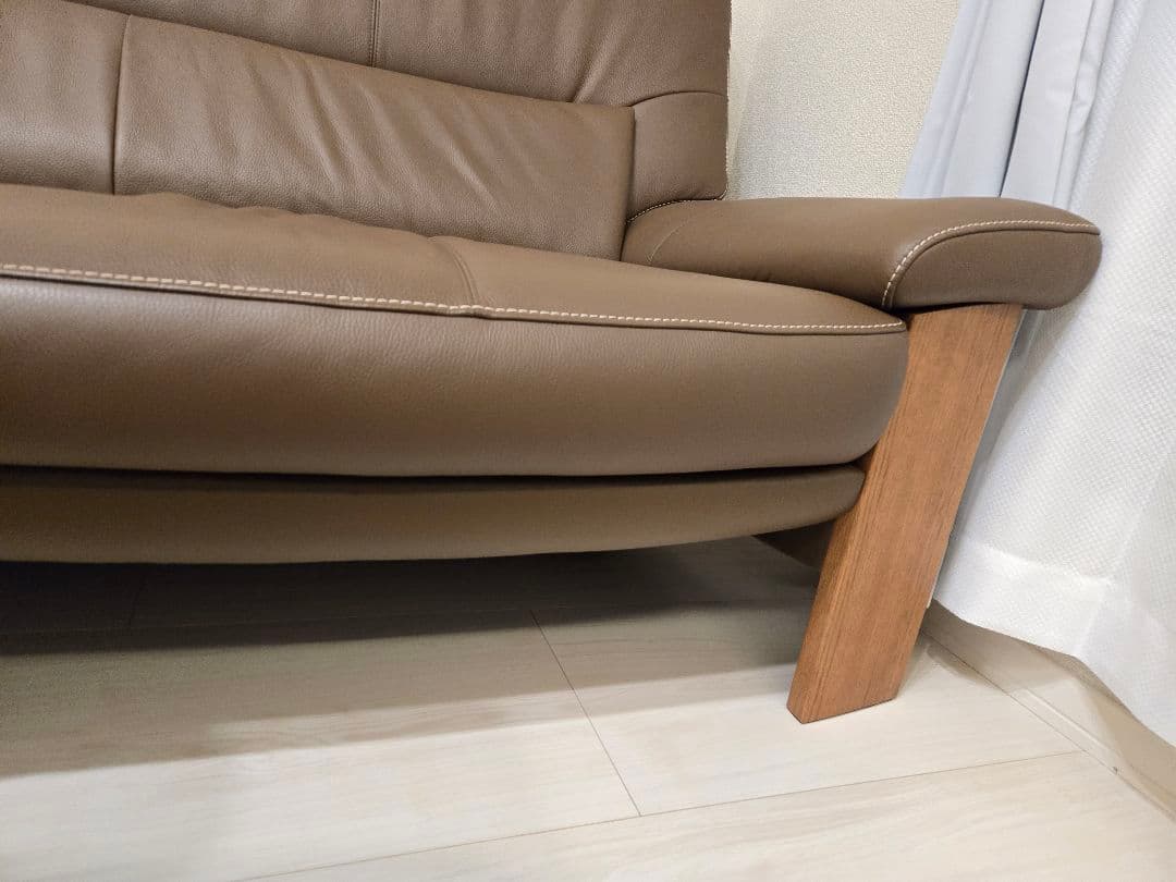 カリモクの本革ソファ　　たのめる便送料込み！