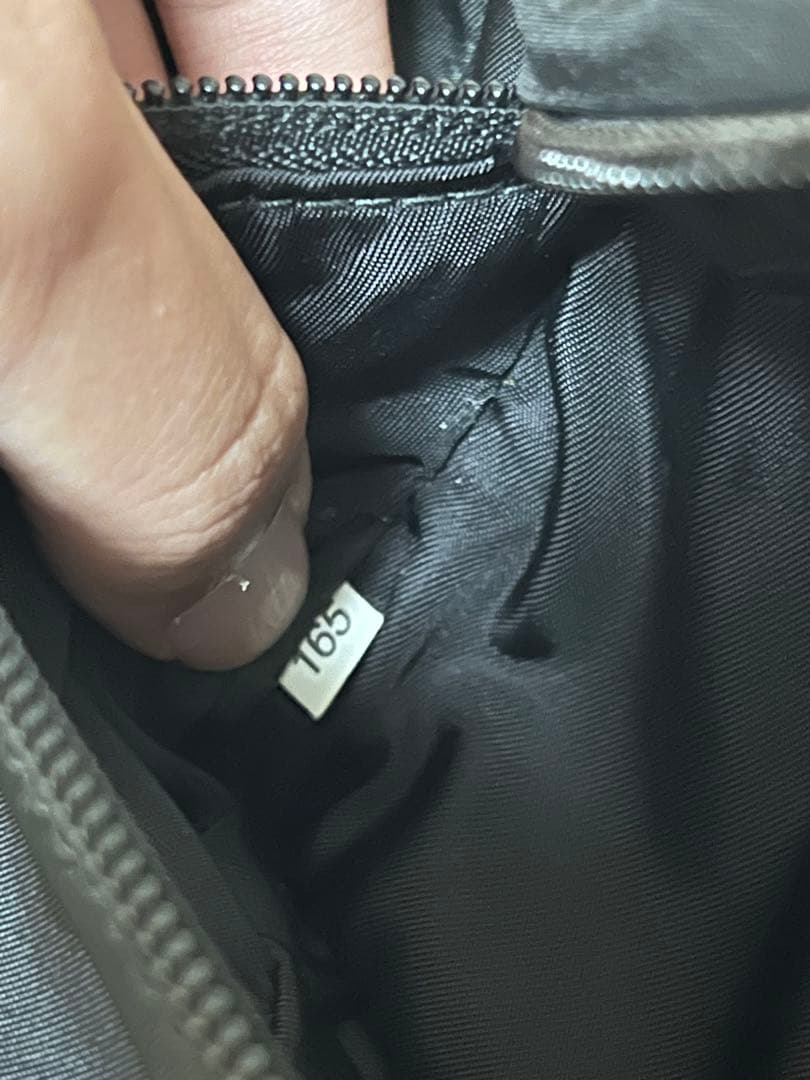 PRADA ボディバッグ　ウェストポーチ　ブラック　正規店修理済み