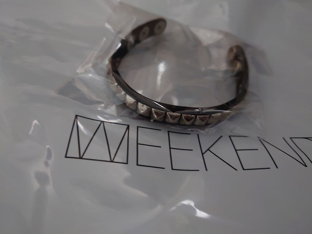 WEEKEND PEEL&LIFT ブレスレット バングル スタッズ