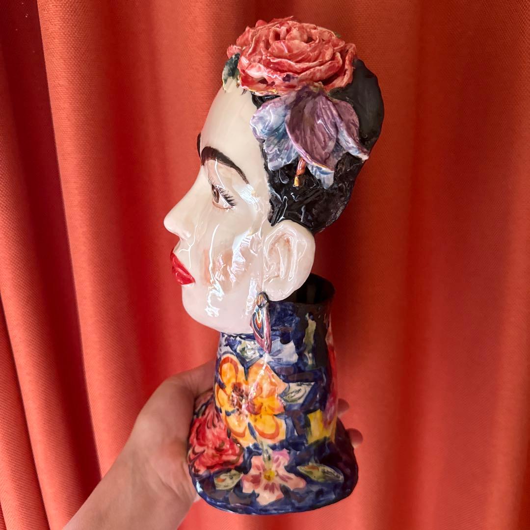 フリーダ・カーロ 花瓶 陶器製 . 新しいコレクション . Arhipova L