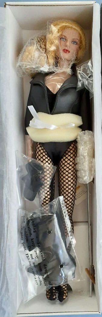 Tonner - DC Stars - BLACK CANARY 17インチ