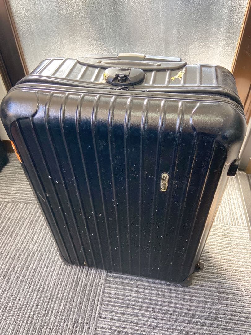 ＄リモワ　キャリーケース　縦53横35cm 汚れ臭いあり