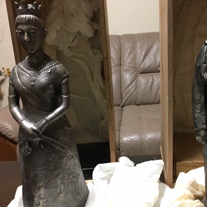 天皇陛下御即位記念！明治大帝聖像と昭憲皇太后聖像