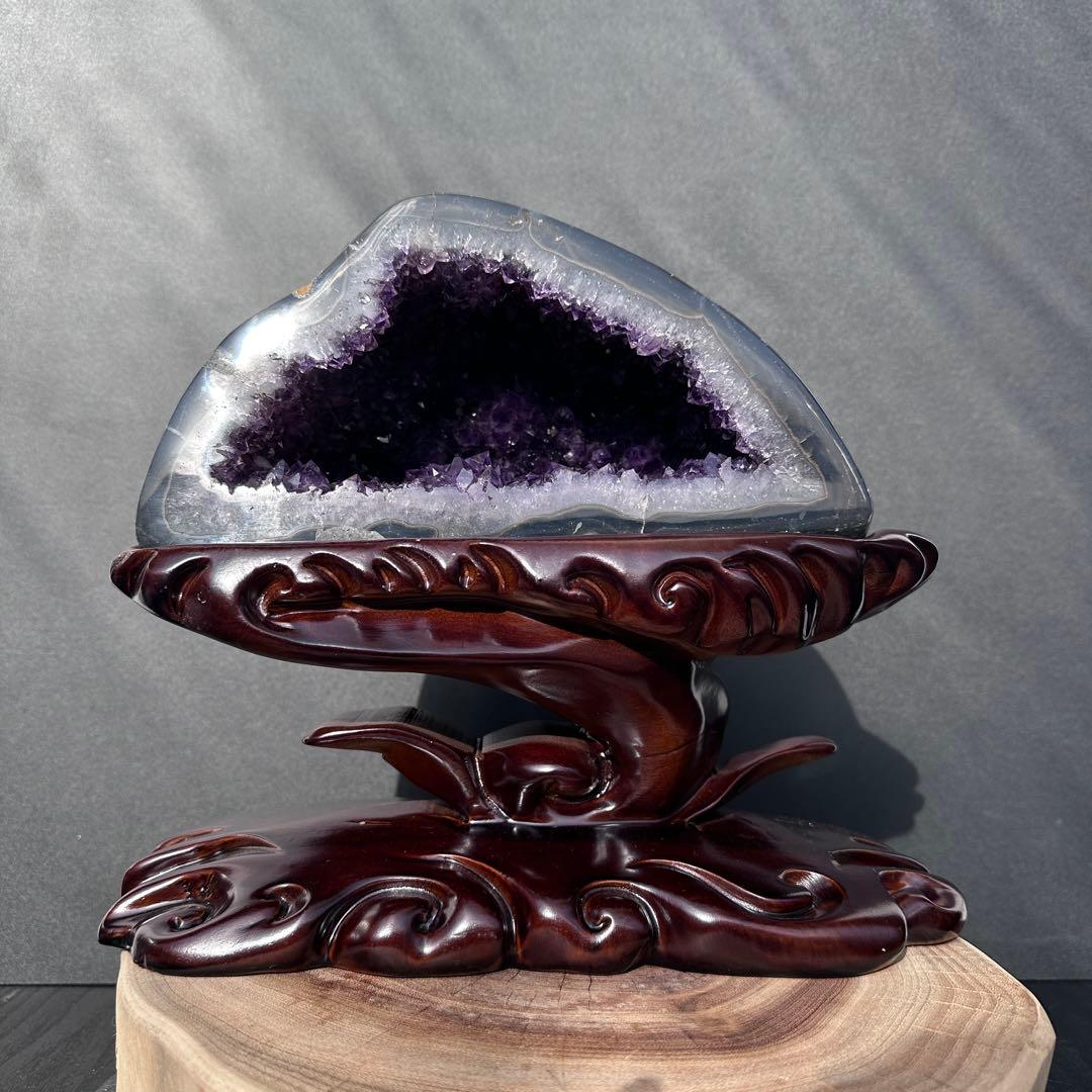 【高品質】ウルグアイ産❣️天然石 アメジストのドーム　置物　台座付きG.214