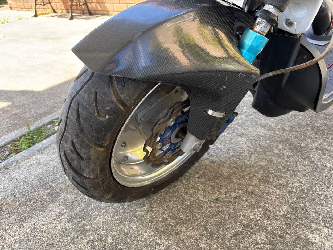 ズーマー　カーボンフロントフェンダー