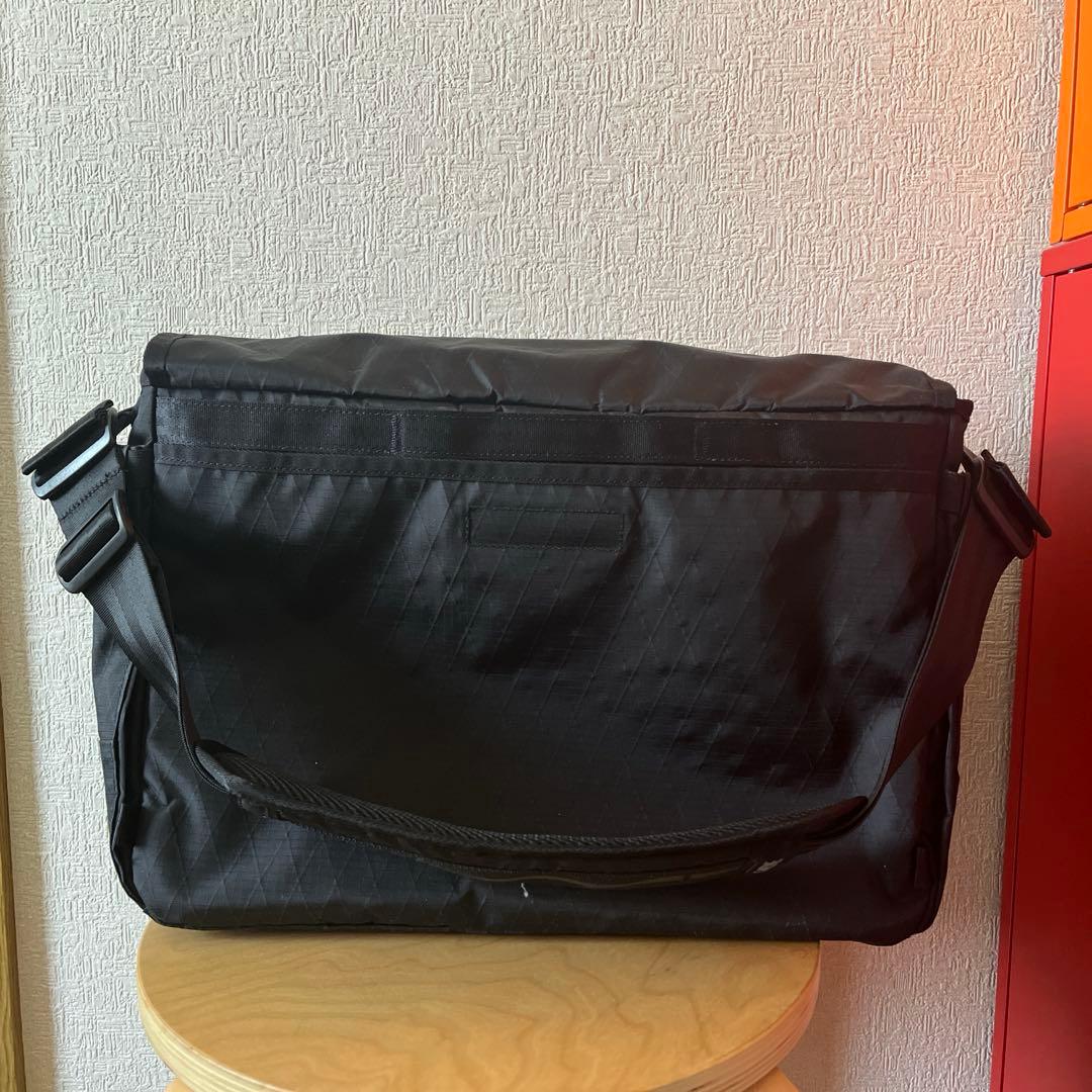 アクセサリー CHROME MIDTOWN 20L MESSENGER