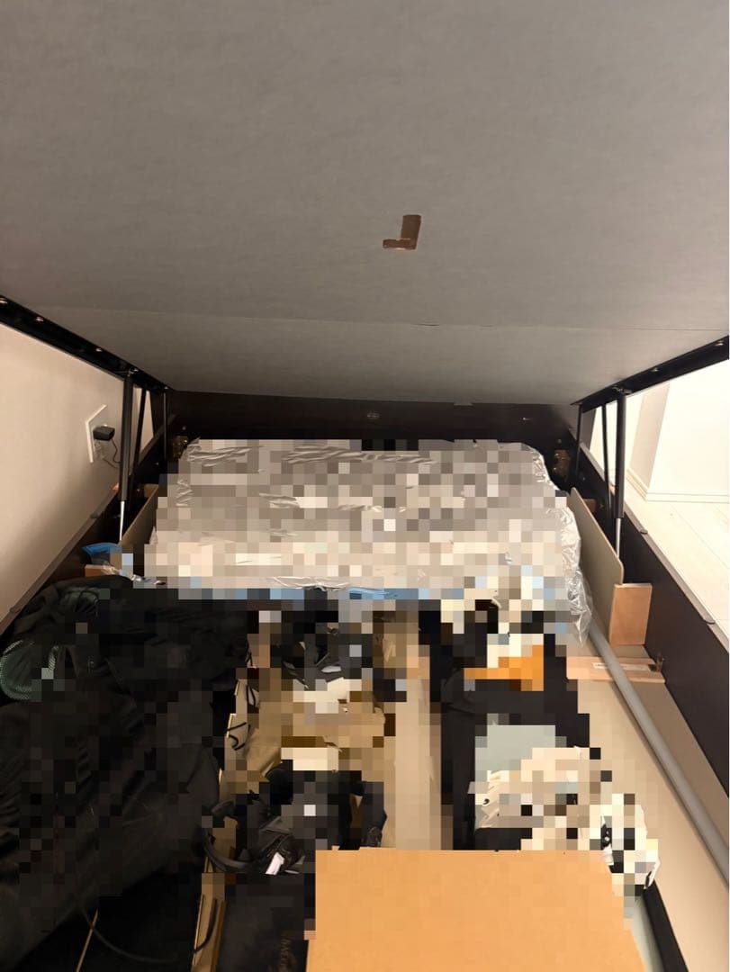 ダブルベッドフレーム ダークブラウン ニトリ　跳ね上げ式収納