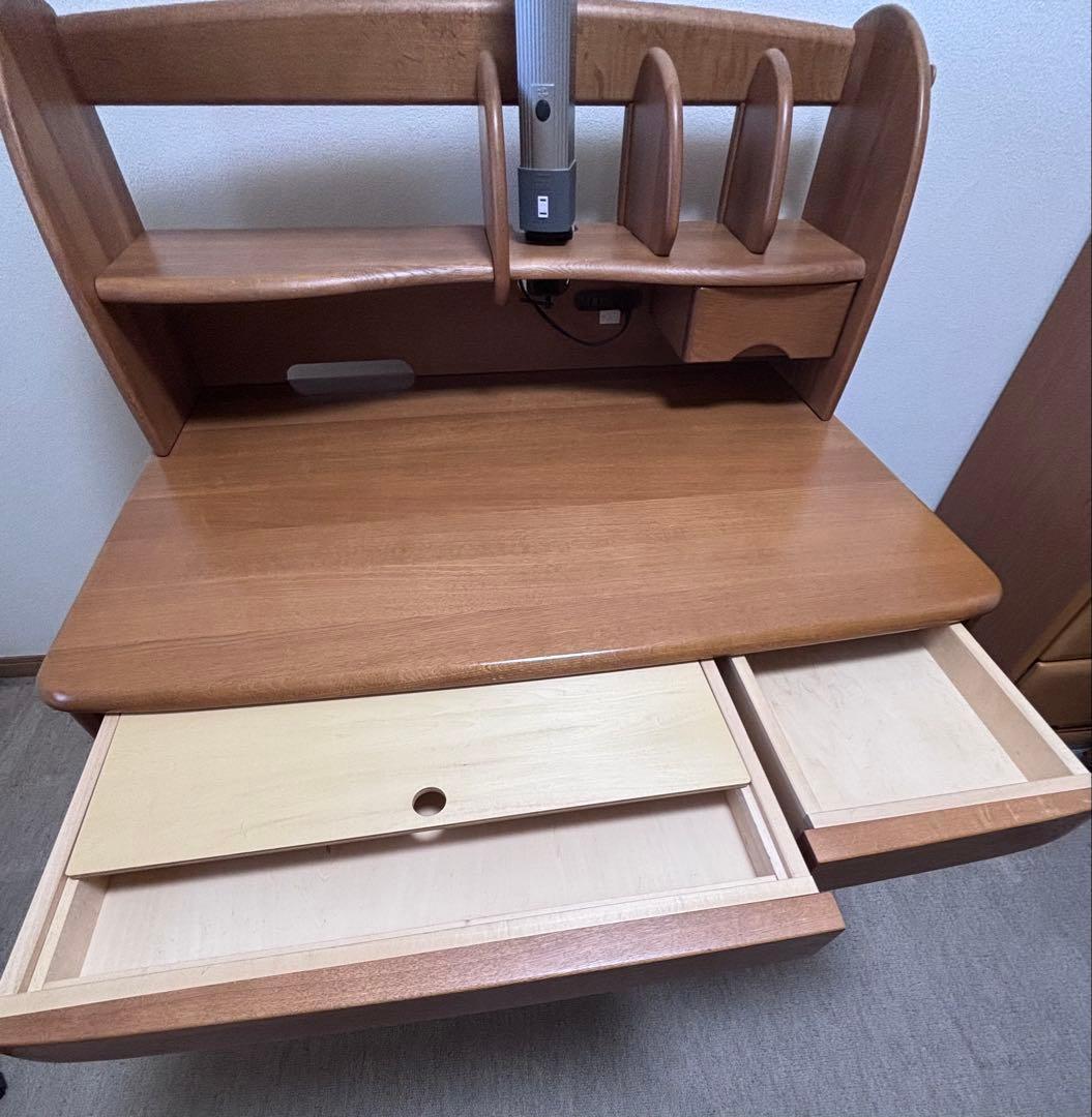カリモク学習机 ４点セット ２-① 机本体