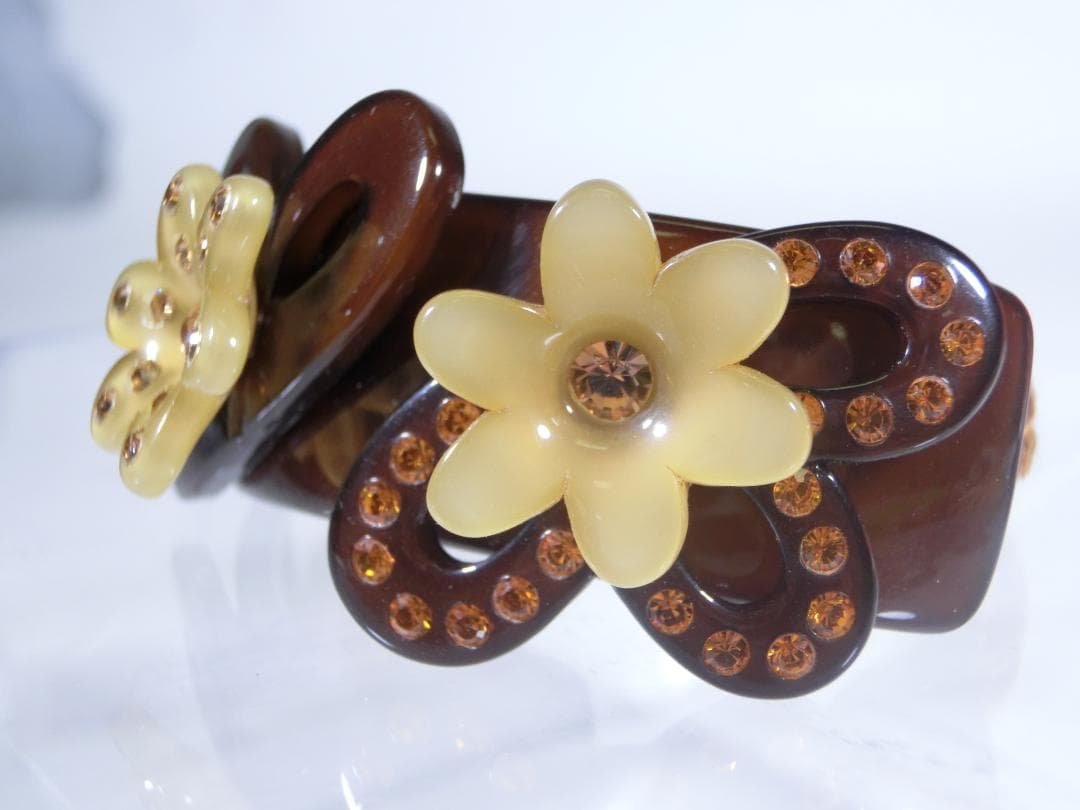 Alexandre 花モチーフ ブラウン ヘアゴム