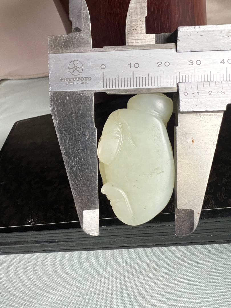 原石 玉 人物 彫刻