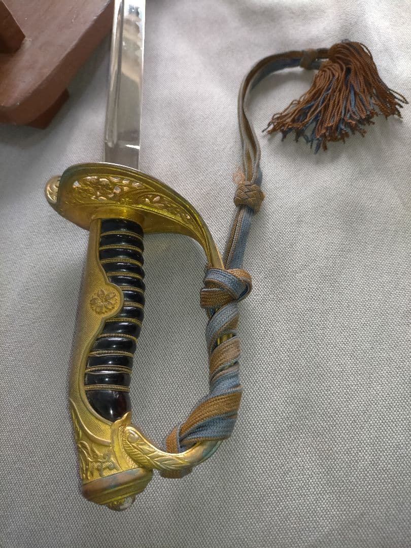 親父のサーベル 第二次世界大戦 日本軍 指揮刀 家紋 骨董 刀台 模擬刀 セット