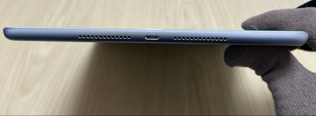 iPad 第７世代 シルバー 128GB wifi・cellularモデル