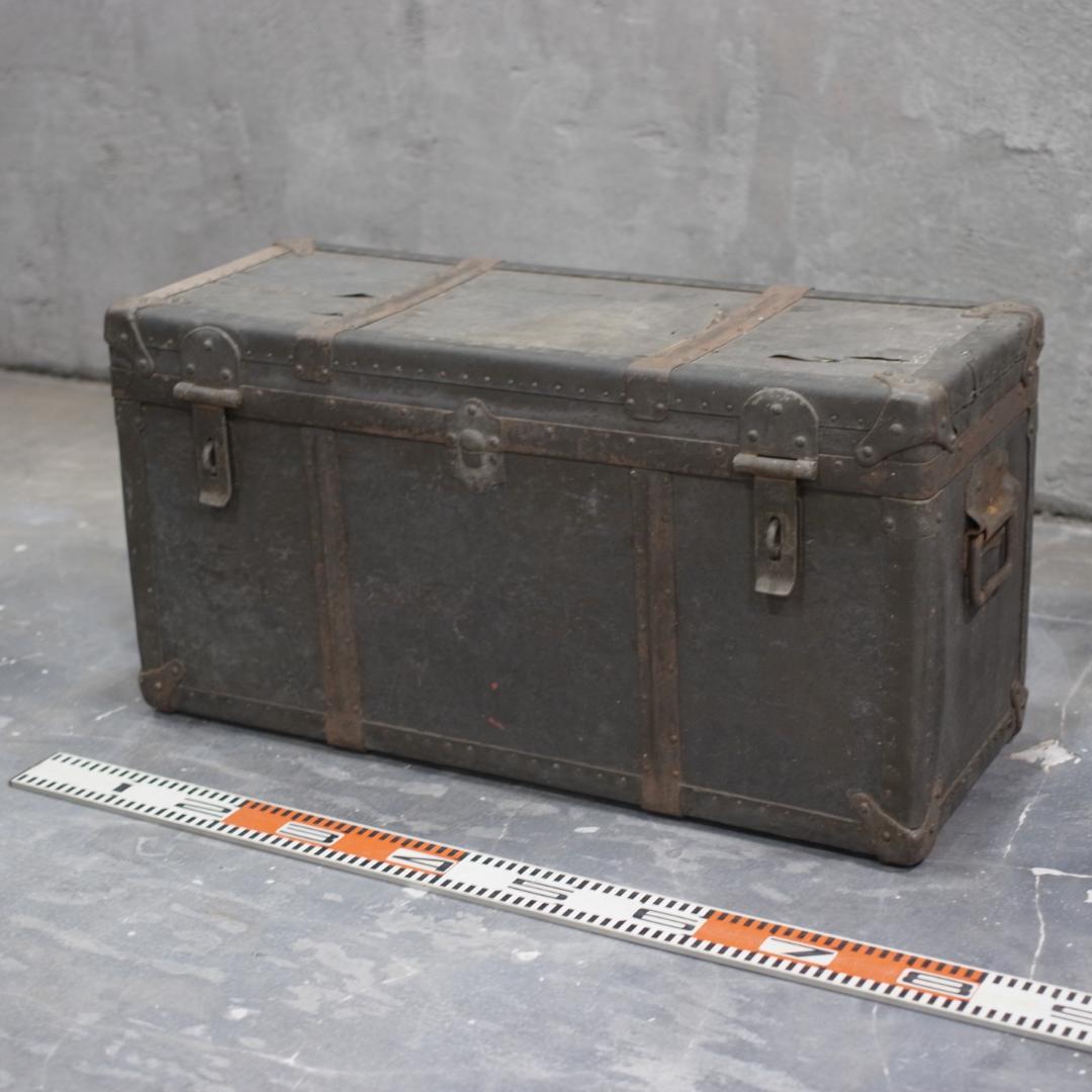 アンティーク　トランク　宝箱　ヴィンテージ　ケース　コンテナ　ボックス