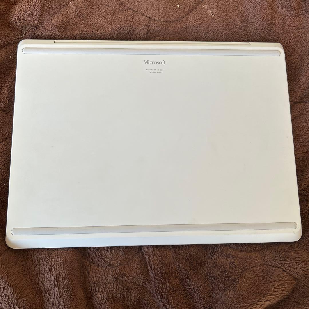 10世代　Surface Laptop Go Intel i5 4GB RAM