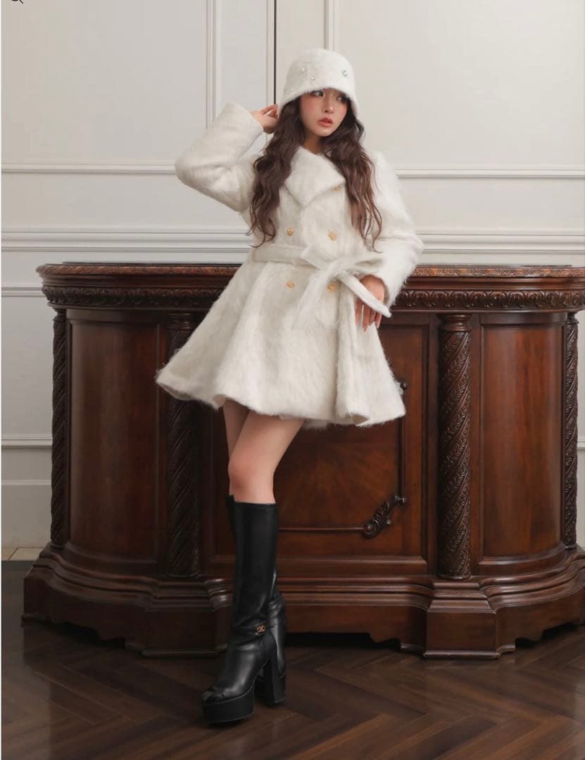 M me eme Shaggy belted coat コート　エムミーエメ 白
