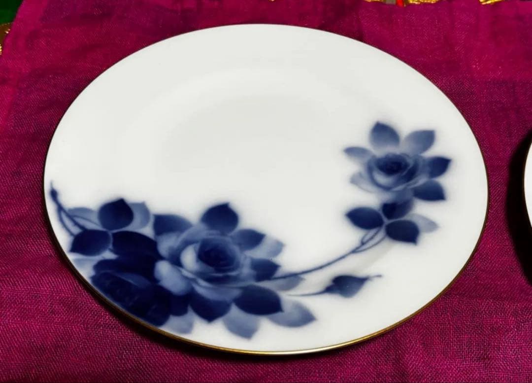 大倉陶園ブルーローズ金彩 ティーコーヒーカップ&ソーサーデザート皿ペアセット