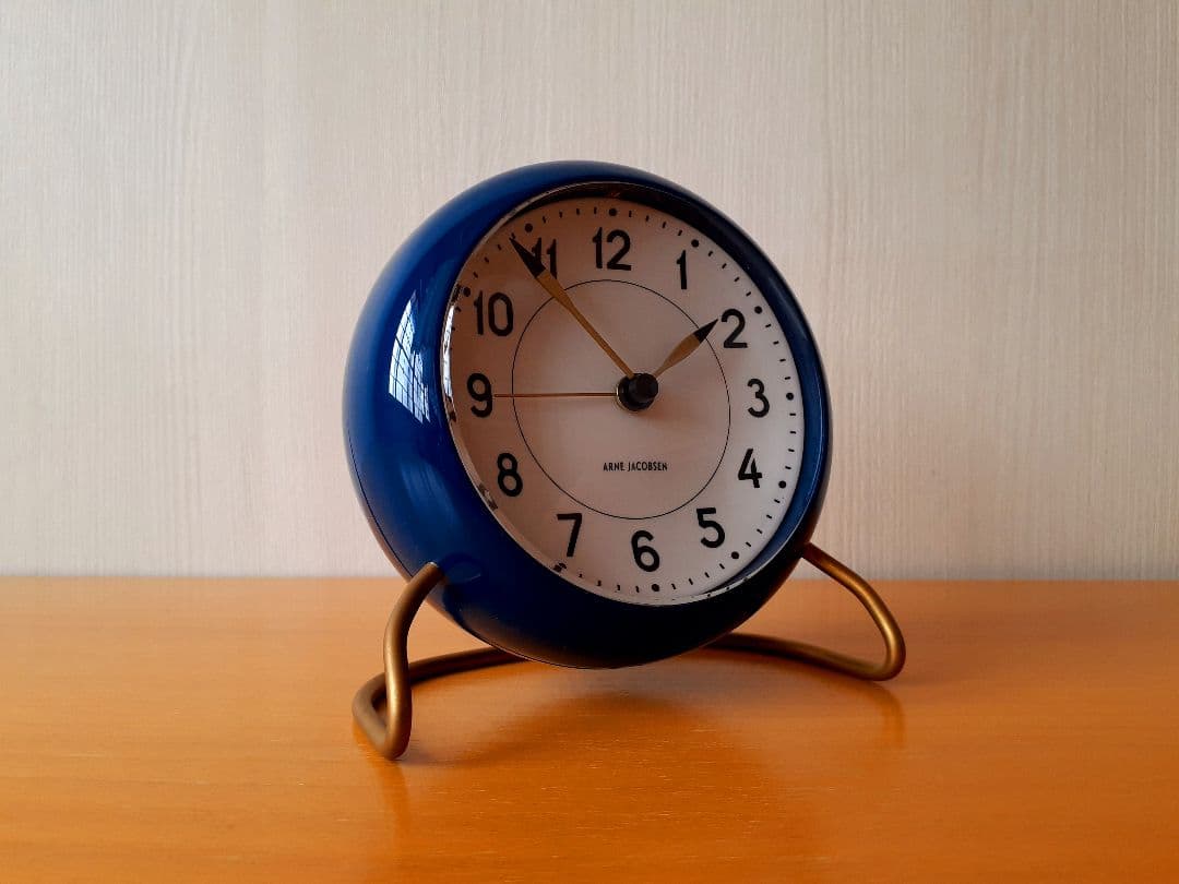 ARNE JACOBSEN　置き時計　テーブルクロック　ネイビー
