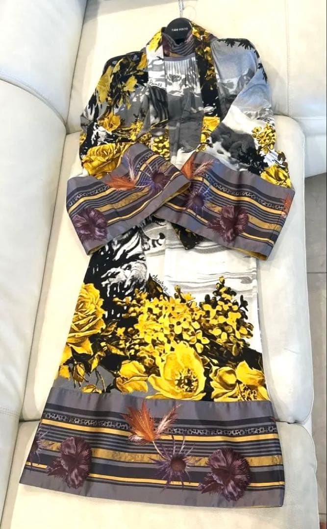 ワンピース美品ロベルトカヴァリドレス