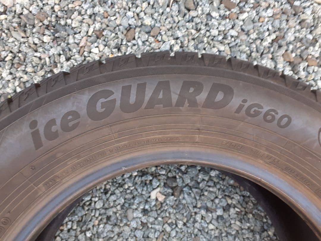 深溝　22年ヨコハマ　195/65R15インチ 4本　スタッドレスタイヤ