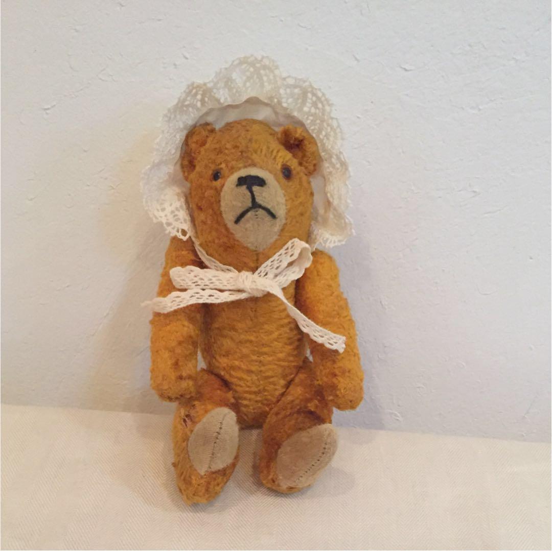 1930年代 ドイツ アンティークベア ボンネット付き　小さめ