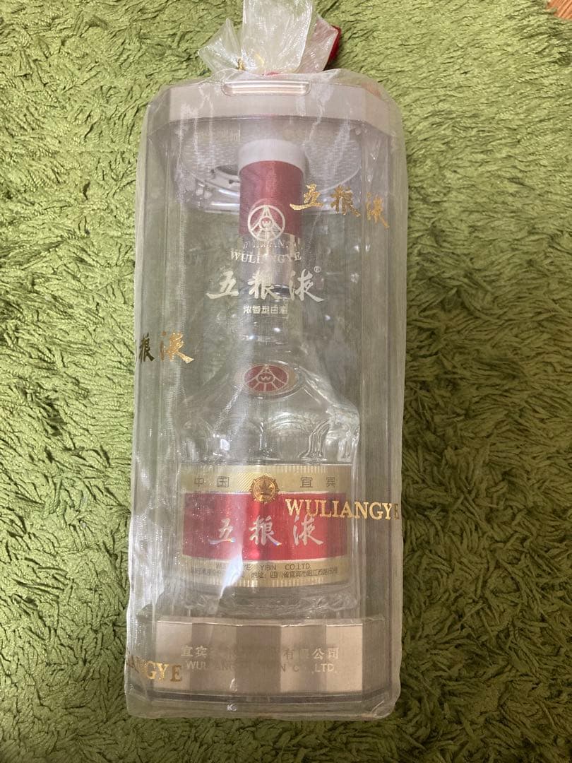 WULIANGYE 白酒 五粮液 500ml 52% 中国酒 高級バイチュウ
