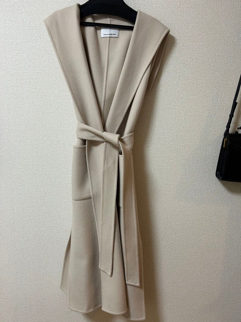 Y　M-premierBLACK リバーフーディロングジレ