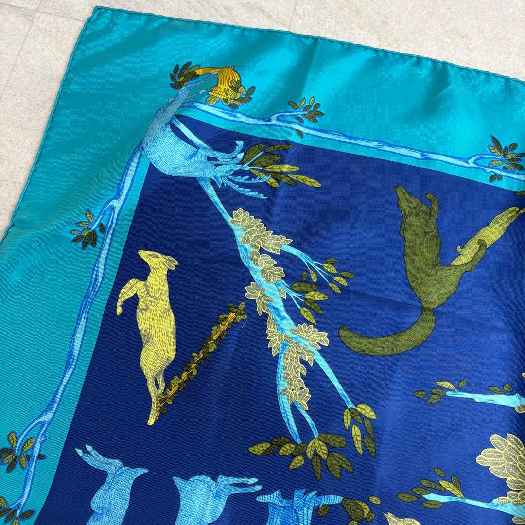 箱付き HERMES エルメス スカーフ カレ90 ANIMAL ALPHAET