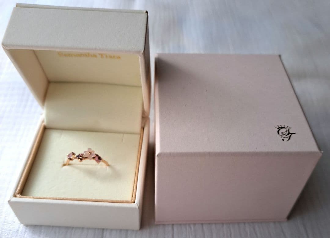 サマンサティアラ　フラワーレターズ　リング