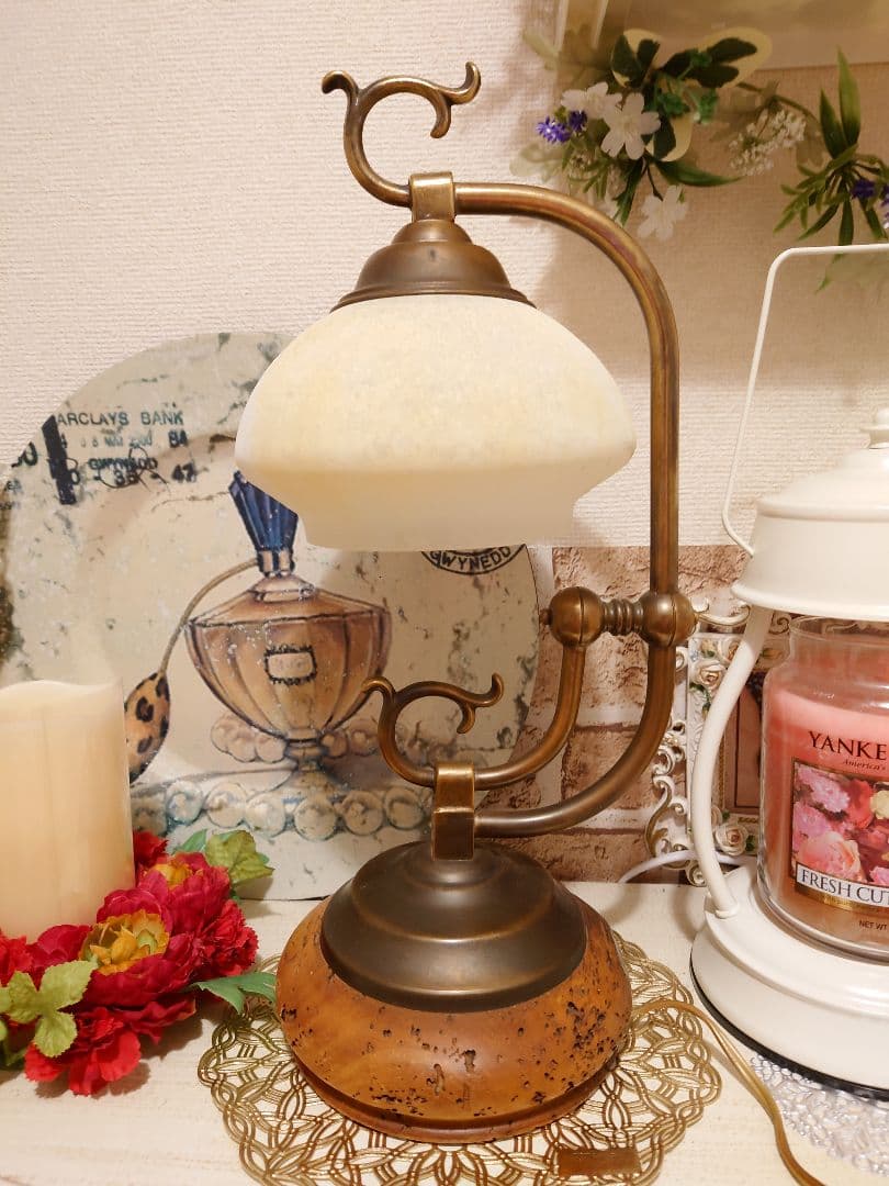 アンティーク　ガラスシェードランプ