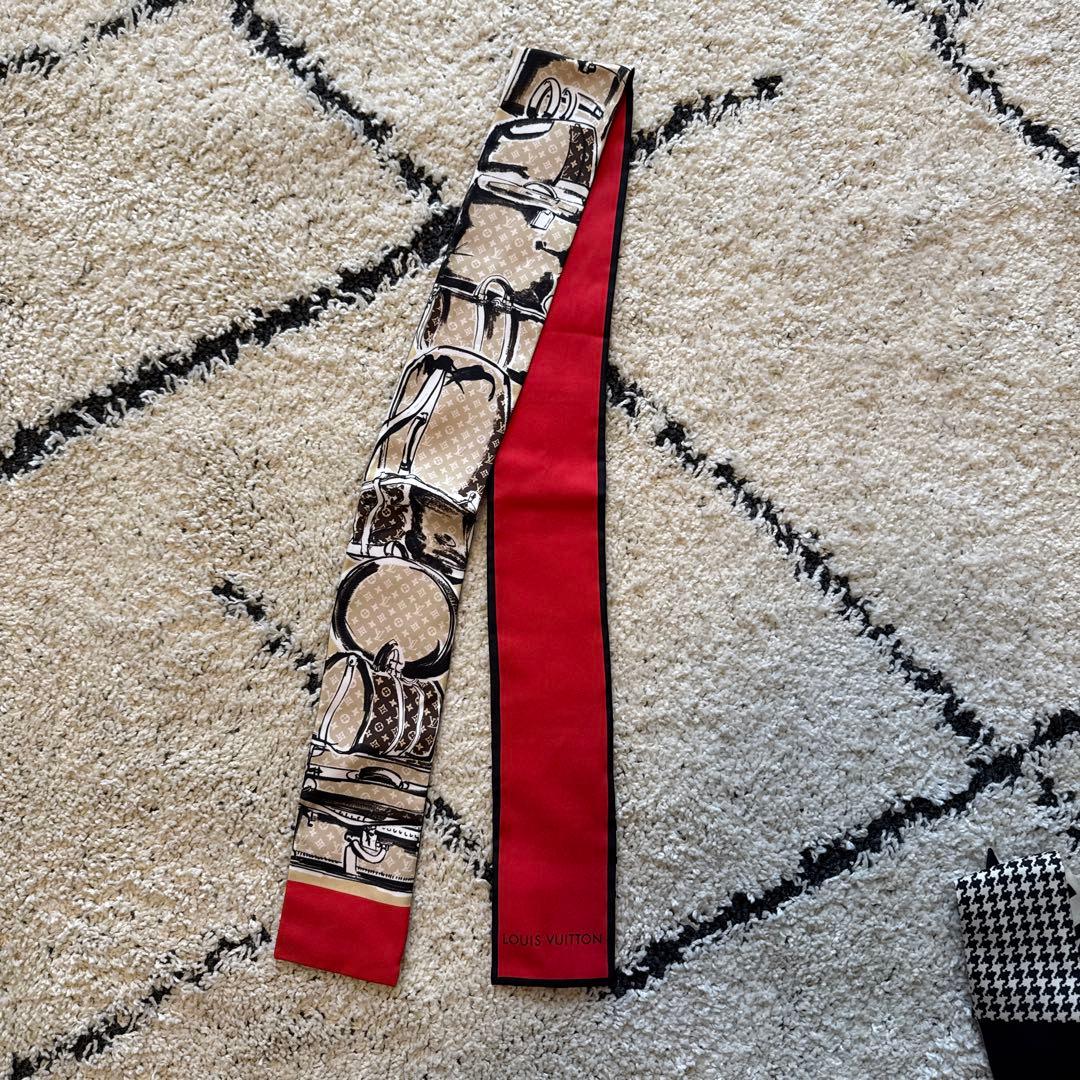 LOUIS VUITTON シルクスカーフ ベージュ/赤
