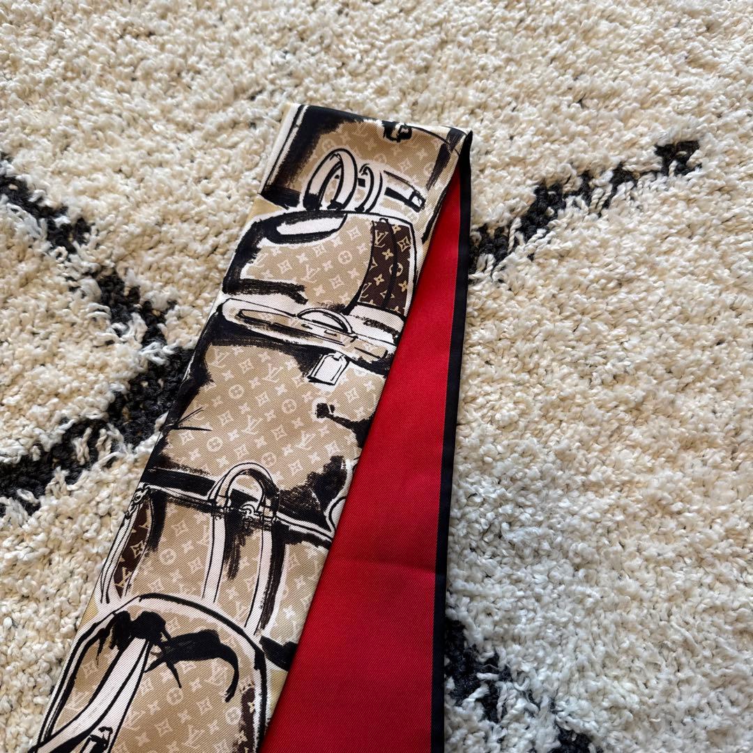 LOUIS VUITTON シルクスカーフ ベージュ/赤