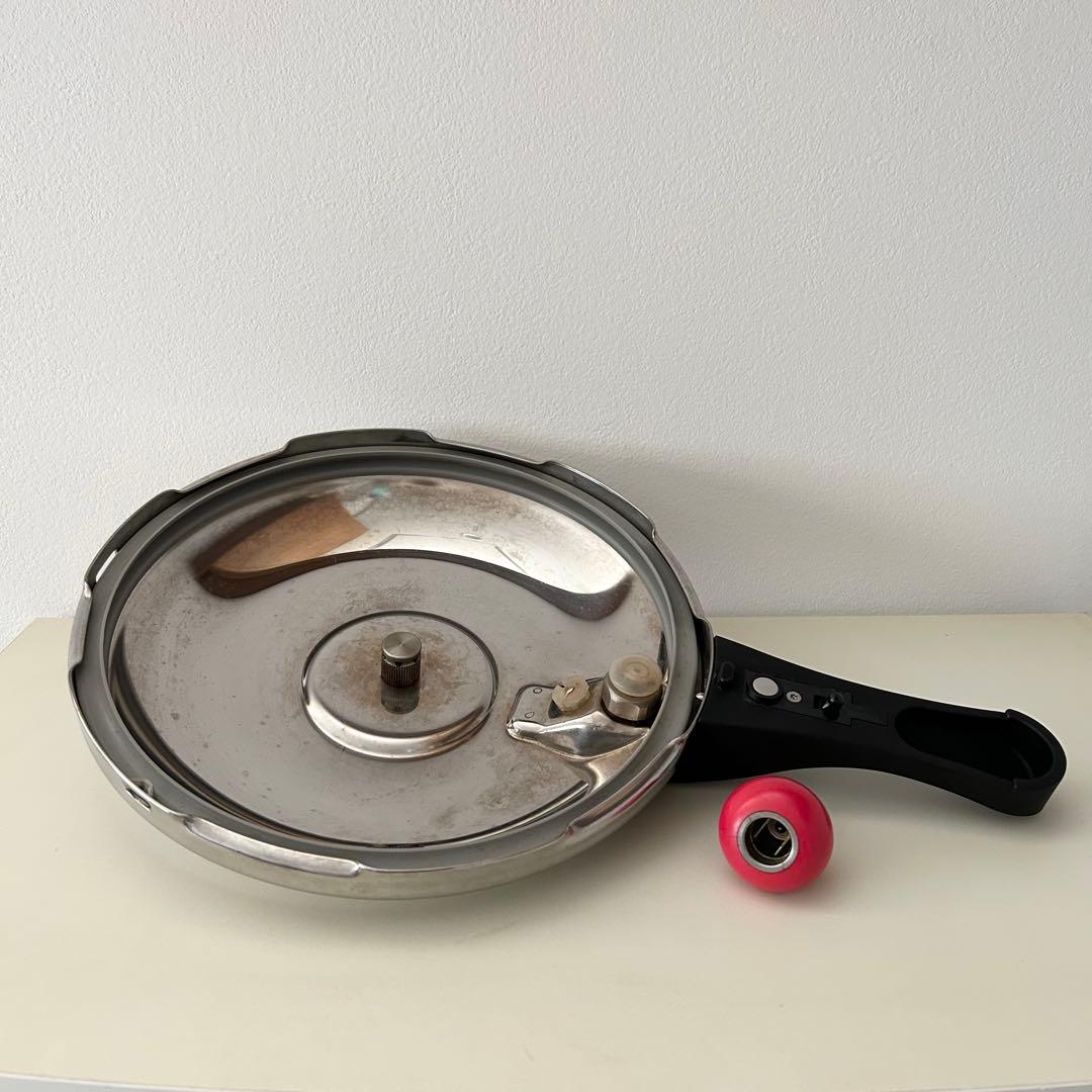 アサヒ軽金属 ゼロ活力なべ ZK型 圧力鍋 4〜5回使用品 ザル付き