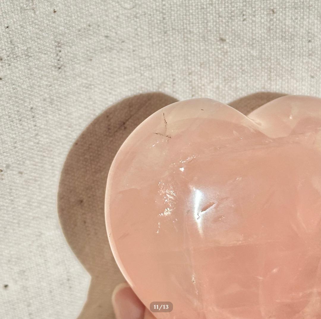 【ローズ クォーツ】　ハート シェイプ ③ スタンド付　ブラジル産