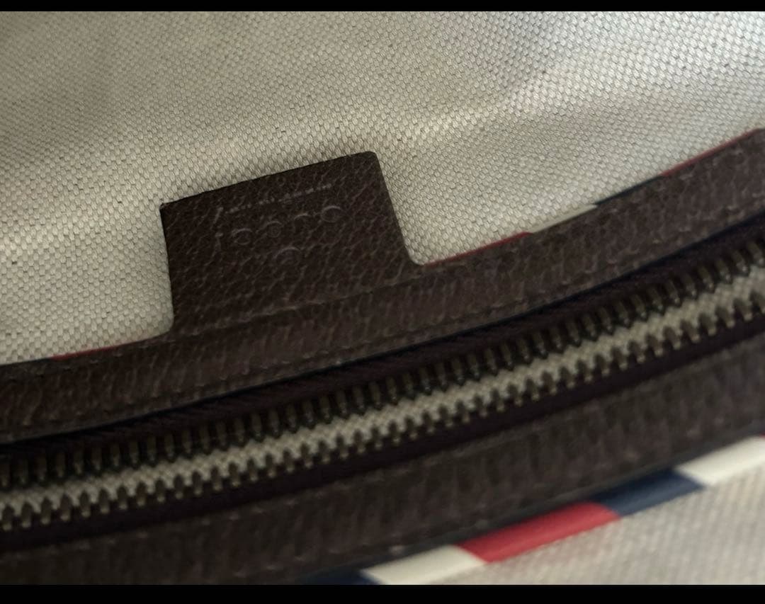 Gucci Courrier Soft GG Supreme アップリケ バッグ