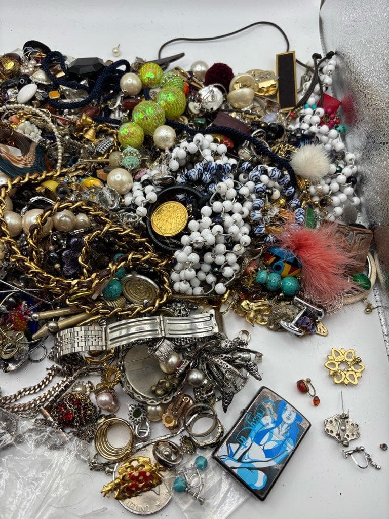 5kg イミテーション　まとめ　アクセサリー　メッキ　パール　お宝　⑤　遺品