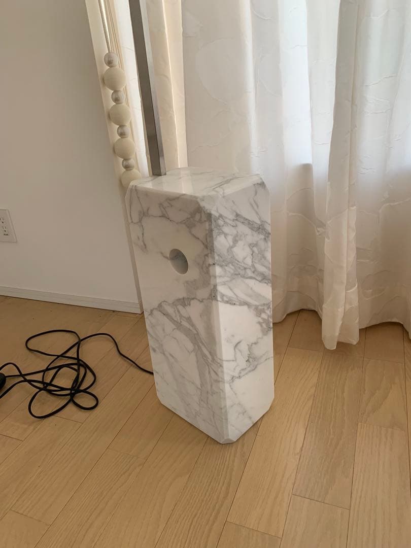 フロス　アルコランプ　11年製　直接引取のみ　大阪