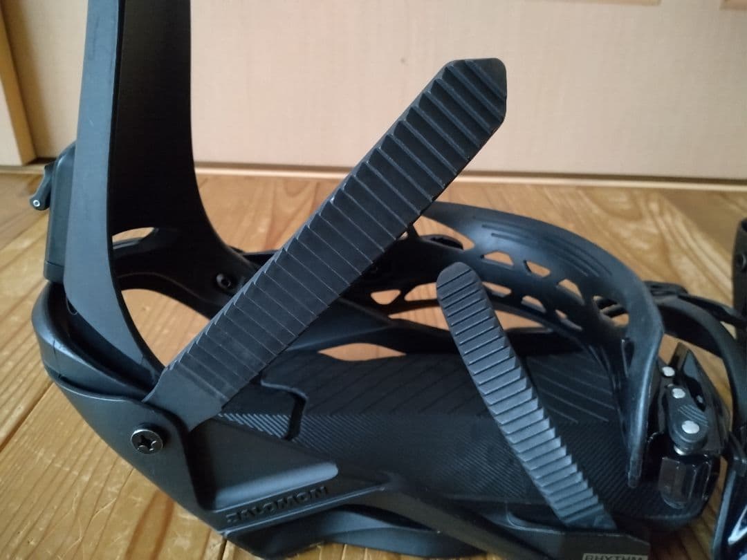 23-24 SALOMON RHYTHM サロモン リズム Mサイズ