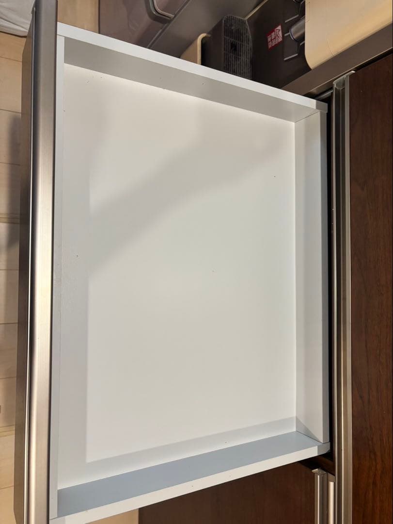 LIVING HOUSE（リビングハウス）食器棚