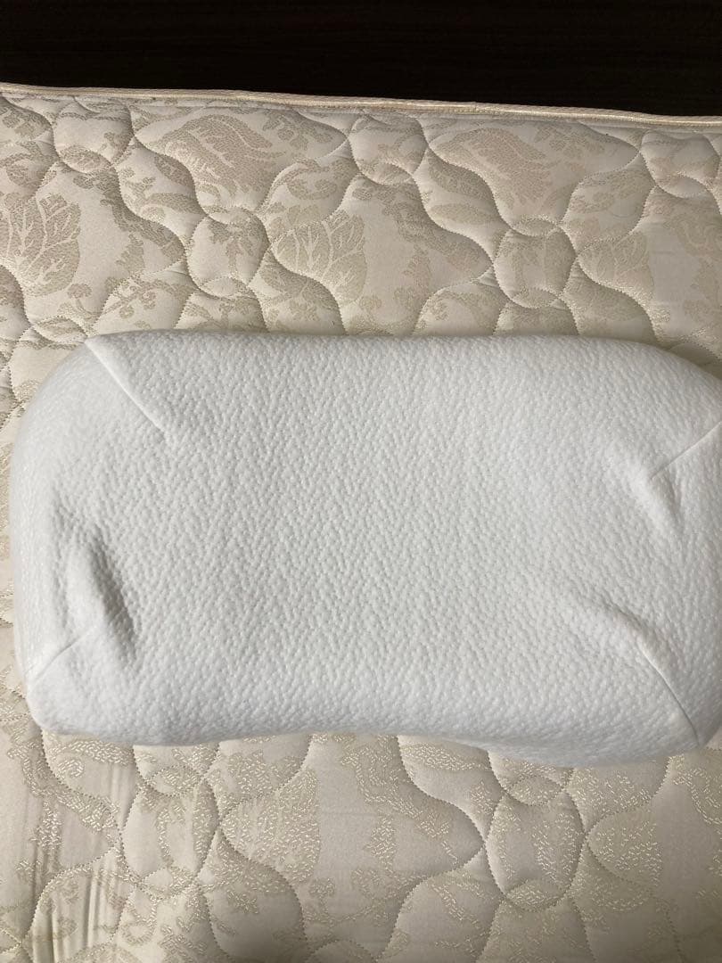 ヒツジのいらない枕 極柔＋専用枕カバー　シルク＋サプリ