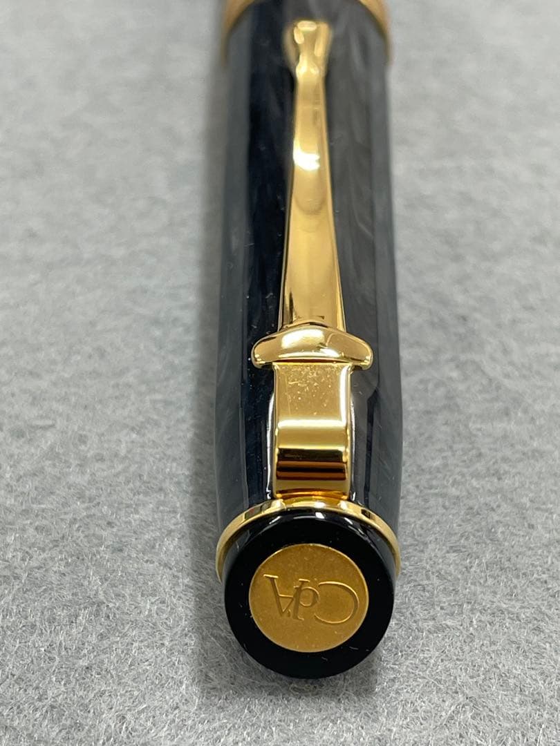 【未使用】カランダッシュ　CARAN d'ACHE　万年筆　M