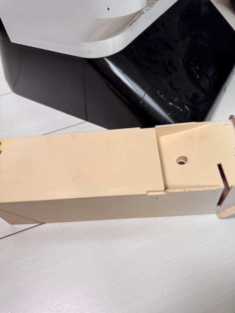 YUJIN SLIM BOY ガチャガチャ　本体　カプセル20個付き