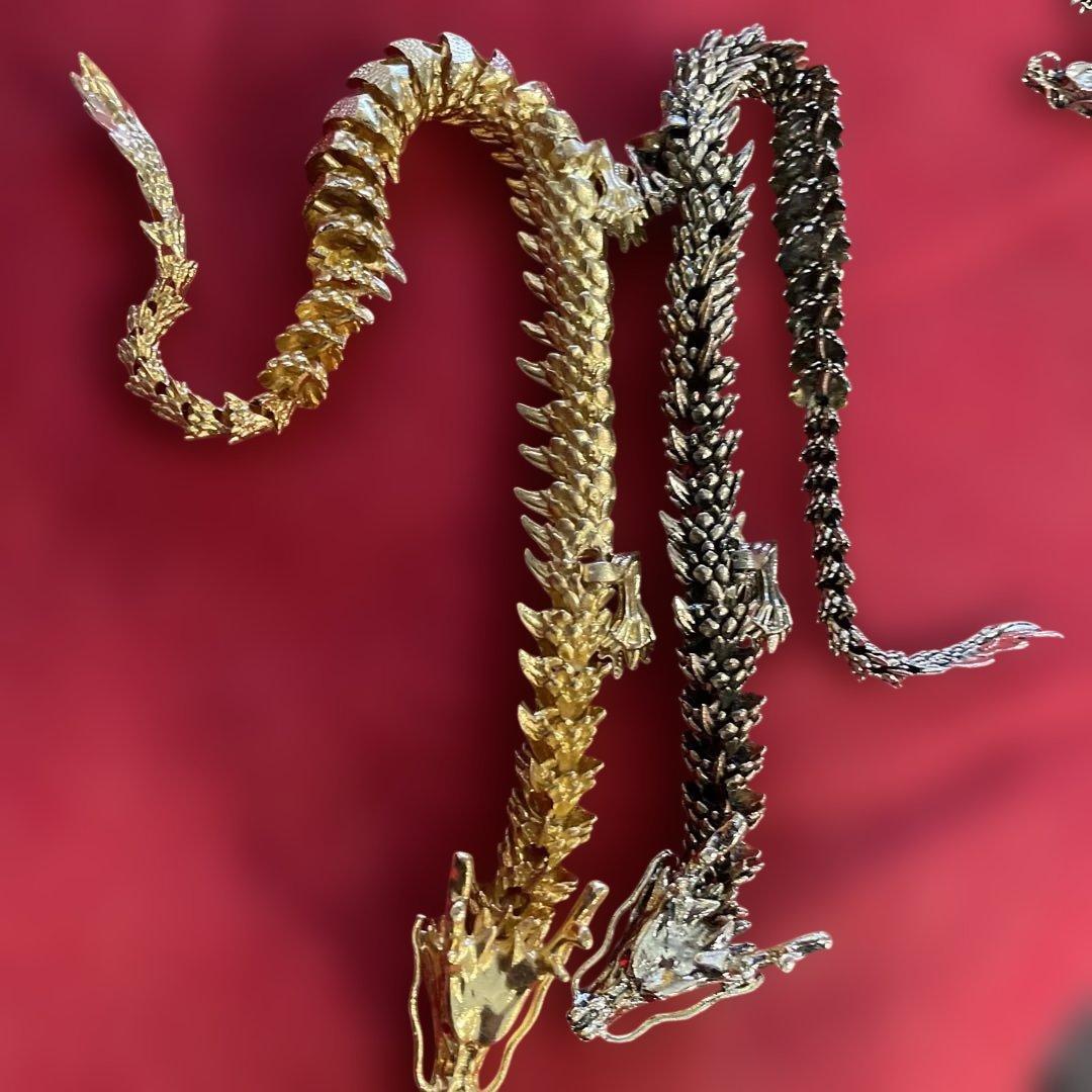 金銀ドラゴンフィギュア 置物2本せ