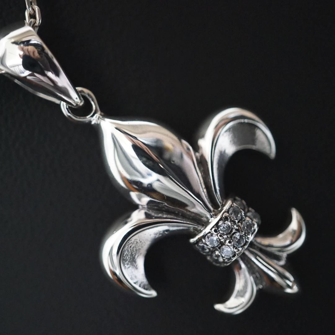 50cm+ シルバーペンダント 百合の花 銀 本物 紋章 トップ 送料無料