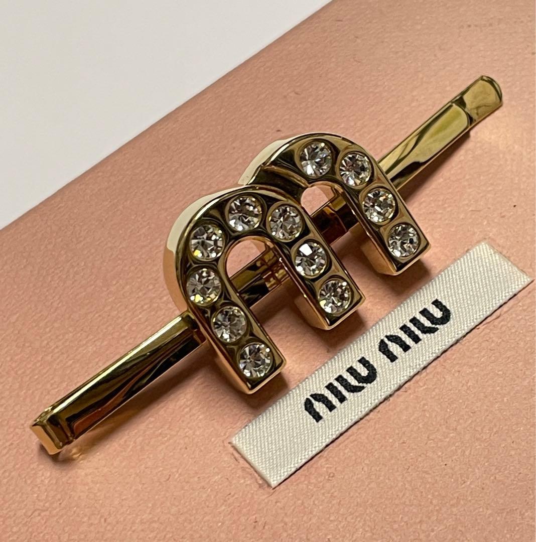 【美品】MIUMIUミュウミュウ　ヘアピン　匿名配送　❤︎