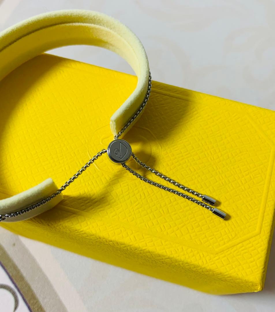 スワロフスキー Swarovski Subtle ブレスレット