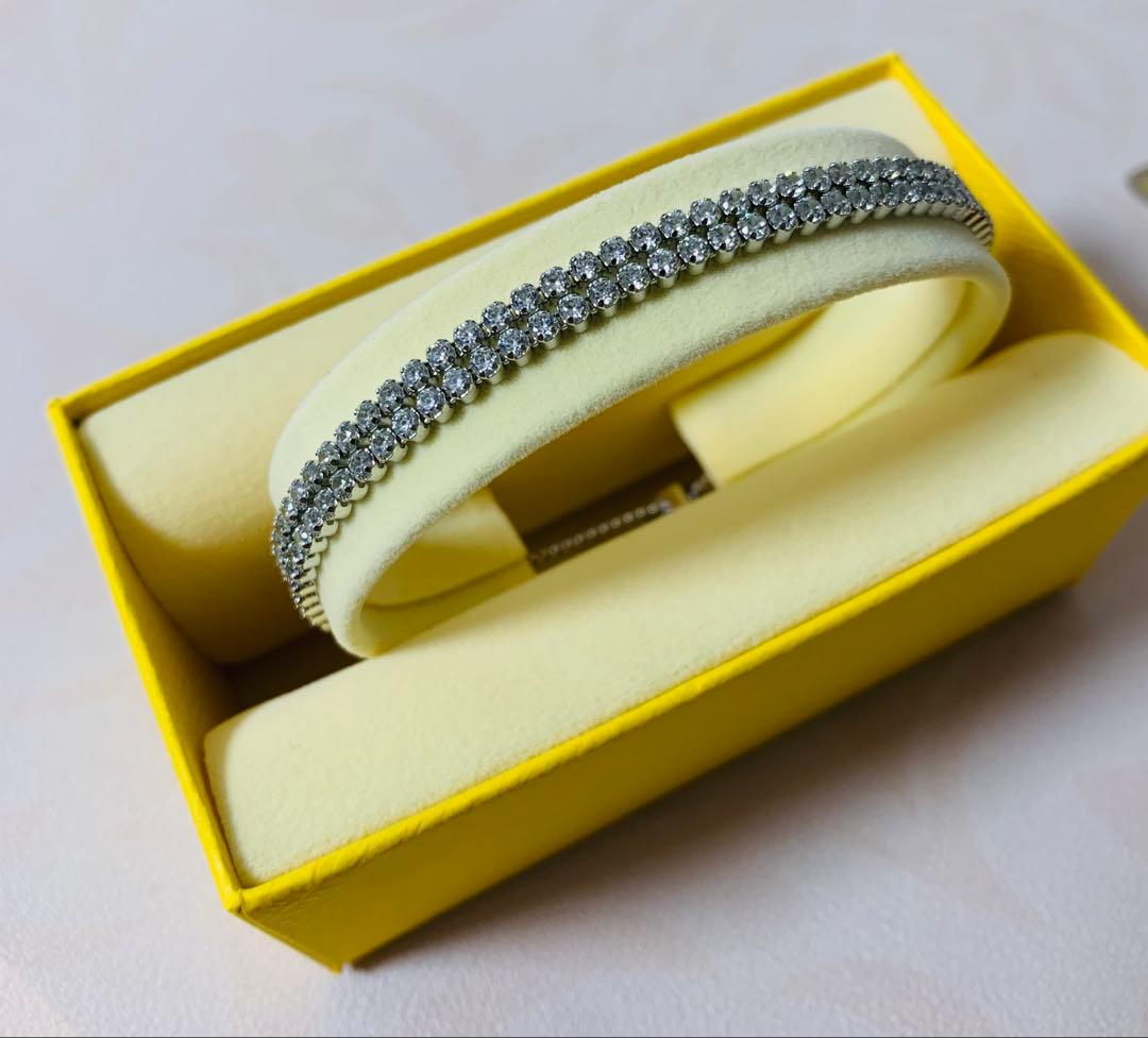 スワロフスキー Swarovski Subtle ブレスレット