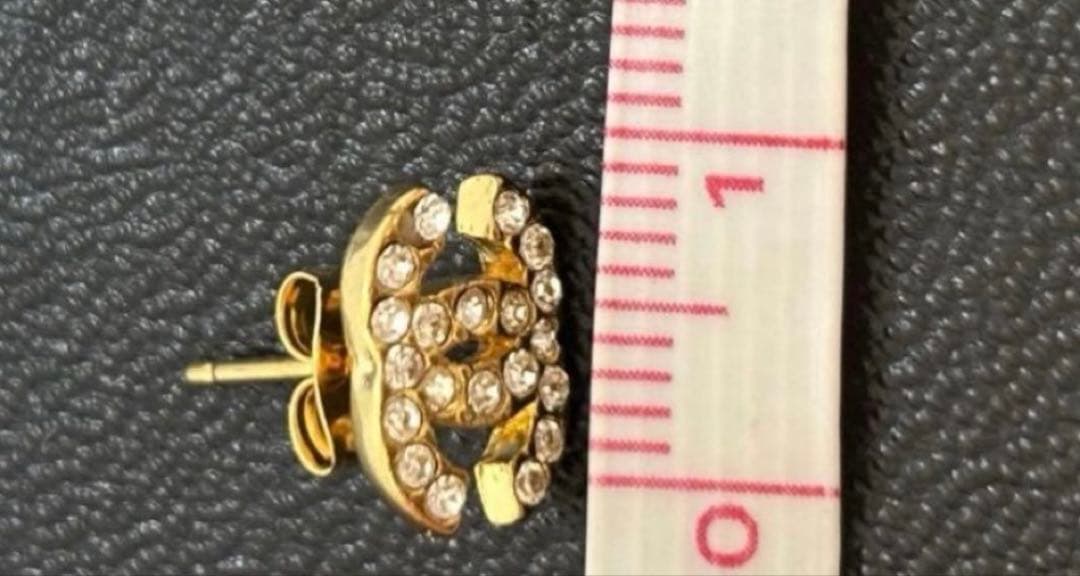 パール　ピアス　ゴールド　ピアス　ccロゴ