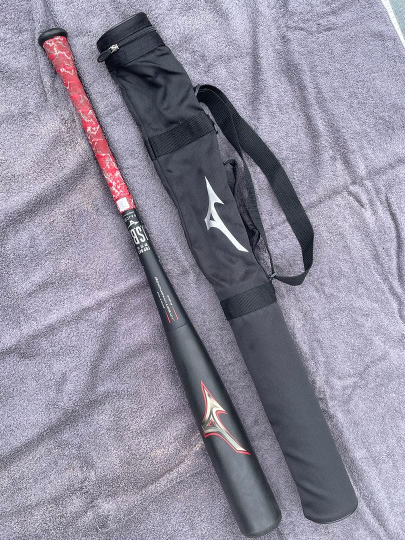 【中古品/軟式用】複合バットMIZUNOビヨンドマックスレガシー84cｍケース付