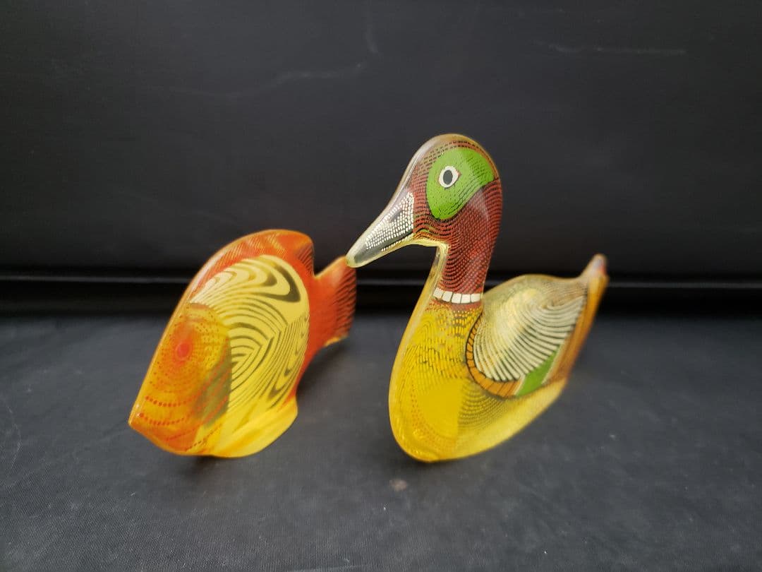 アクリルガラス　オブジェ　置物　ブラジル製