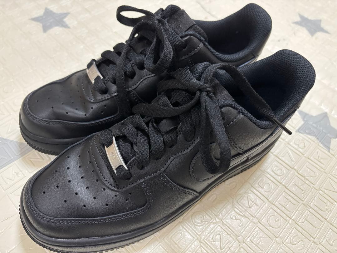 Nike Air Force 1 ブラック 12